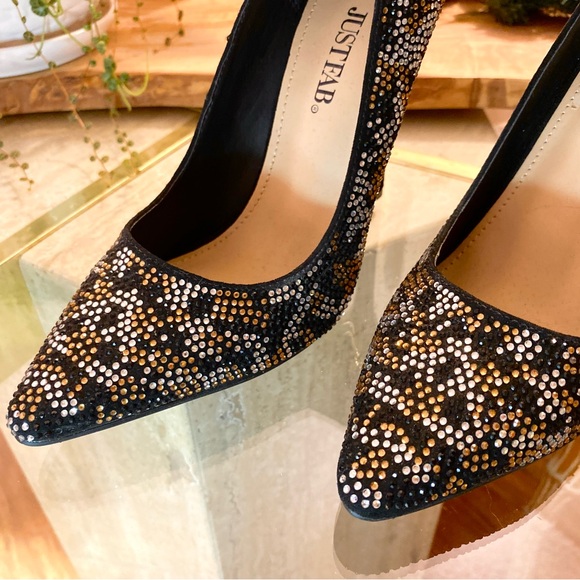 JustFab Sparkling Black and Gold Stilleto Pump Heels - Picture 13 of 13